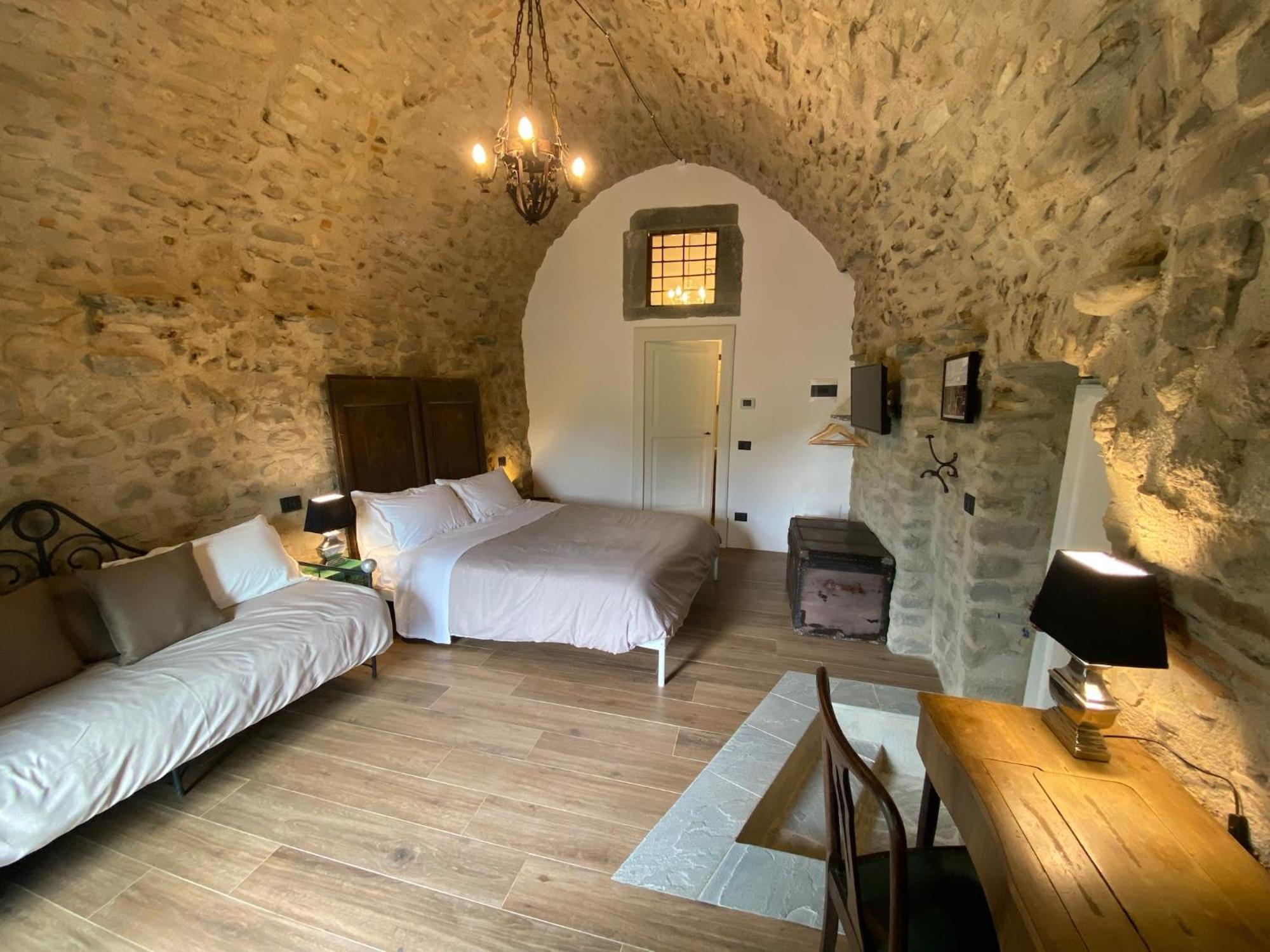 פונטרמולי La Casa Medievale Suites E Spa מראה חיצוני תמונה